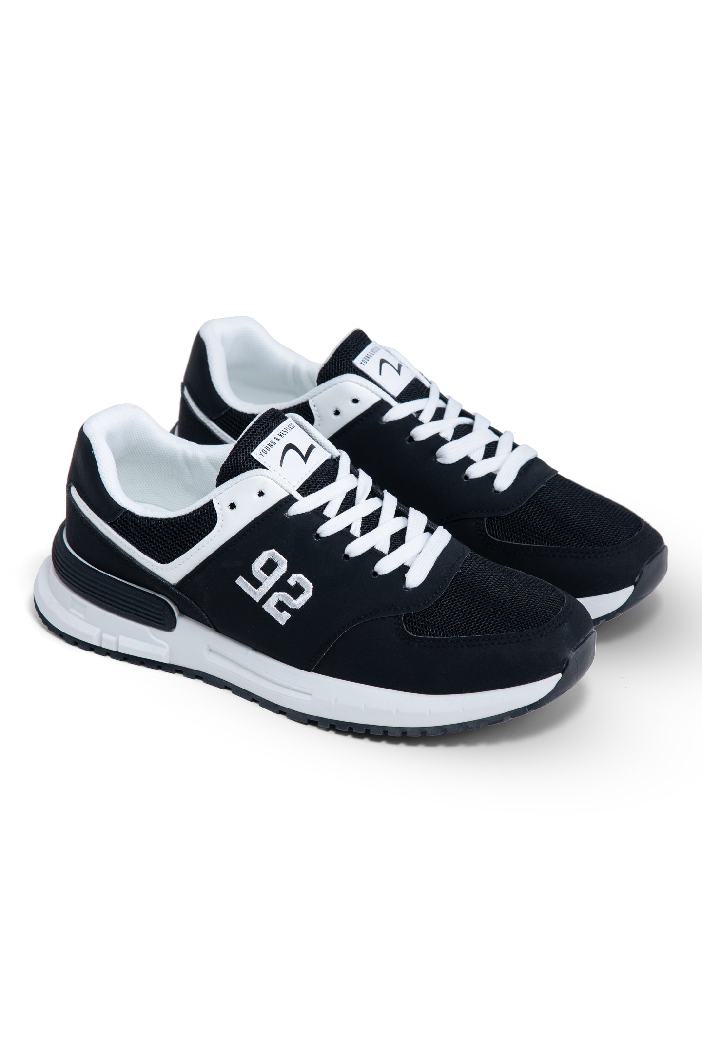 A. ARTEMIS SPYKAR SHOES SPY171