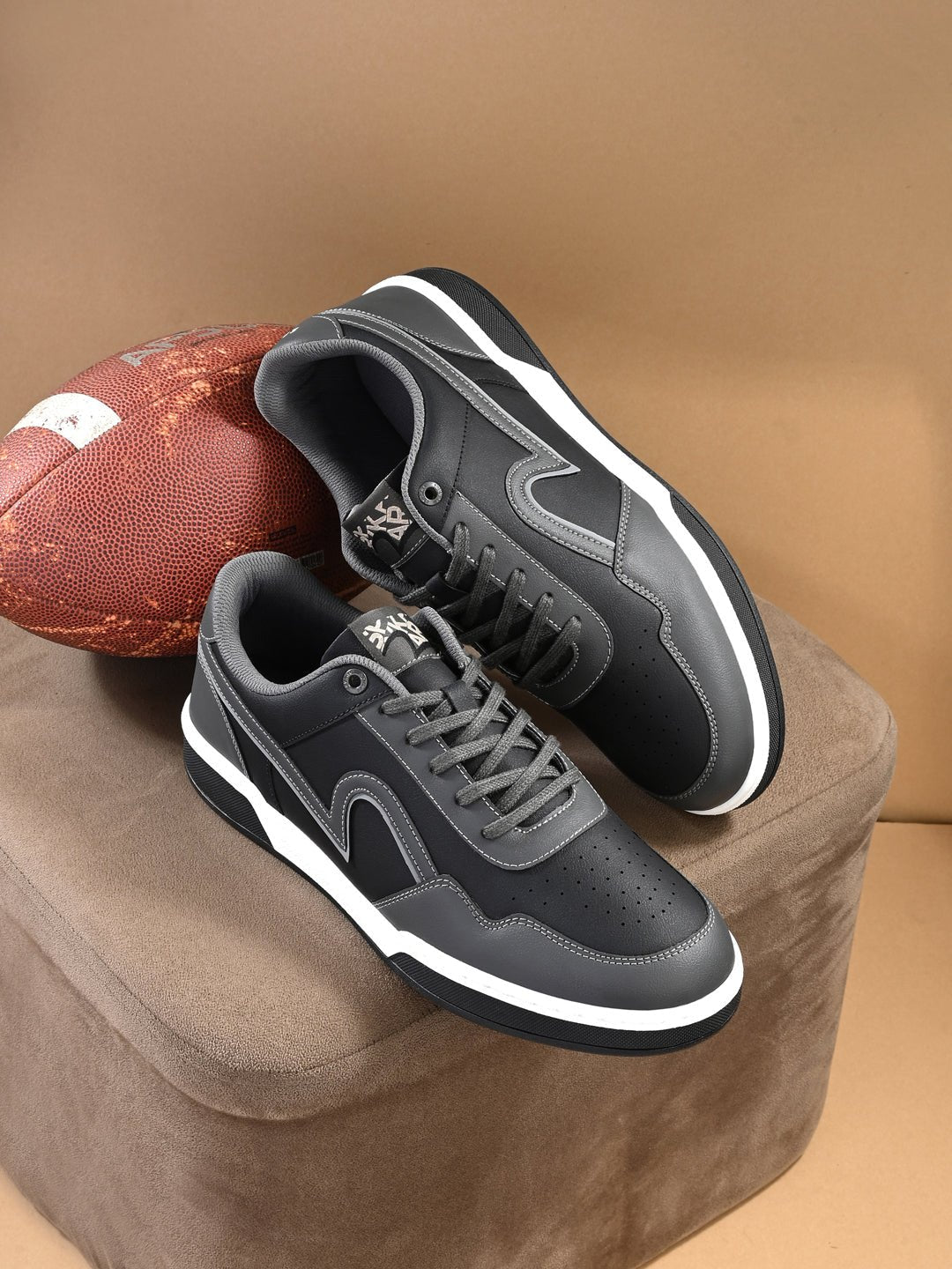 KICKS MEN  LACE UP SNEAKER SPY168